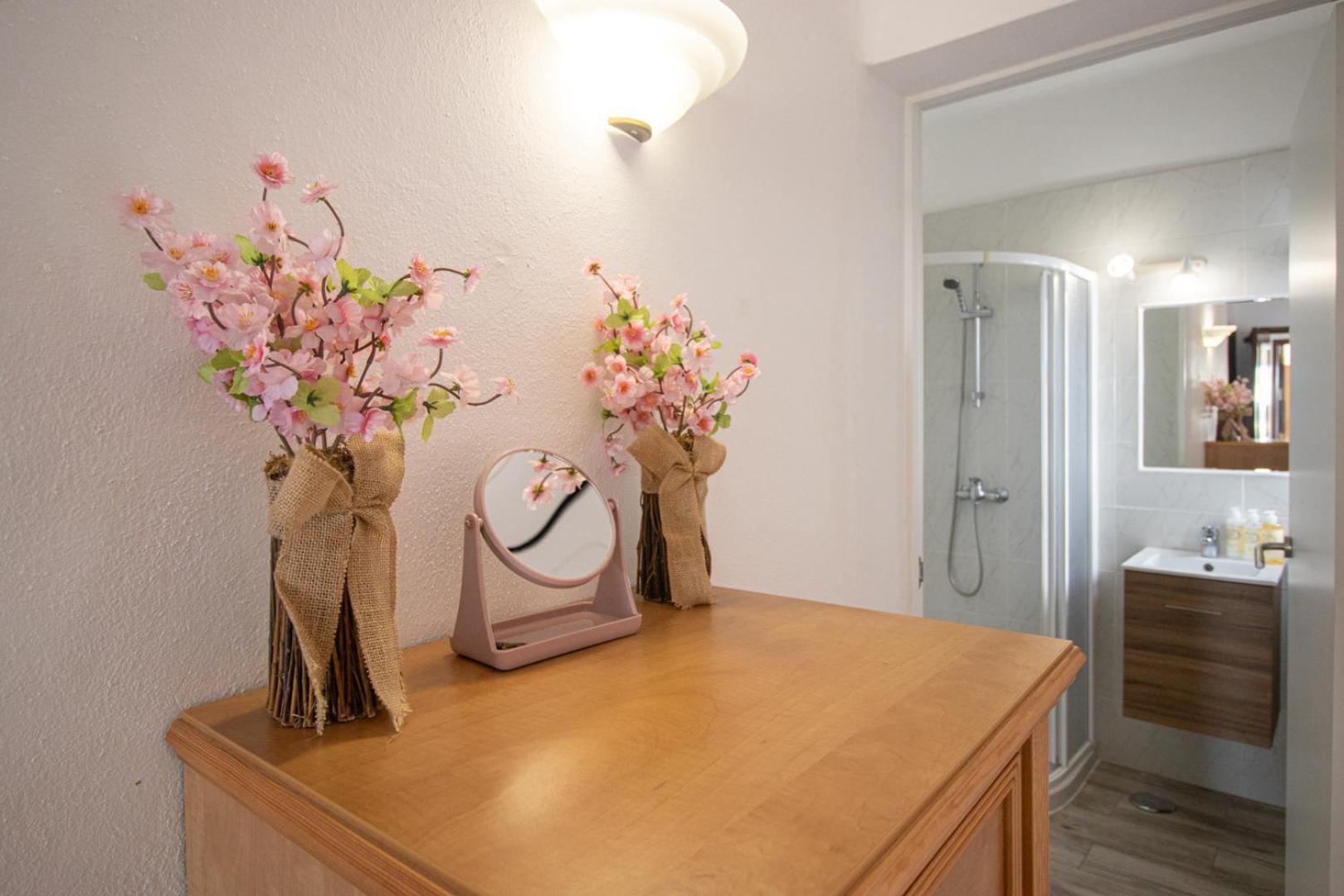 Appartement Welcoming Oasis 500m Ac Wi-fi Pool Balcony *